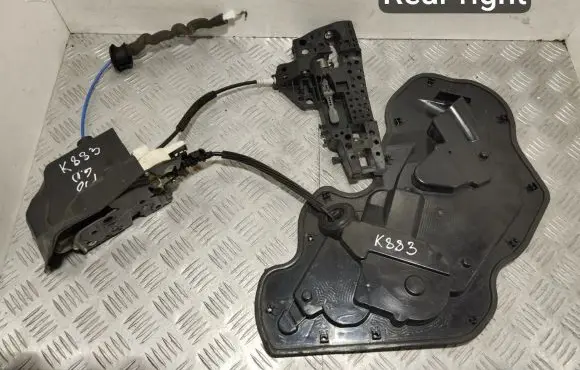 Audi A8 S8 D4 4H Rear door lock 4F0837060