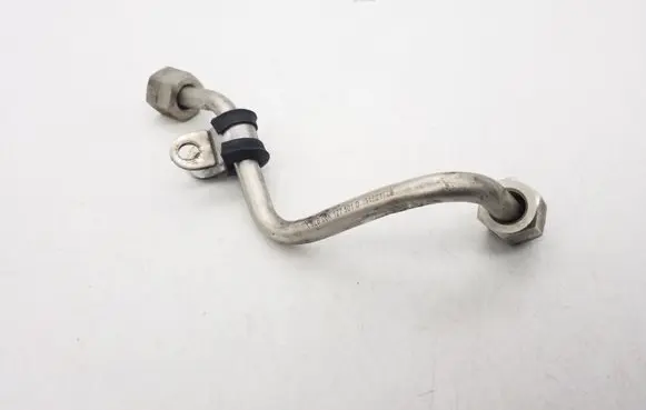 Volkswagen Jetta VI Breather/breather pipe/hose 06K127501D