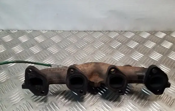 Nissan Juke I F15 Exhaust manifold