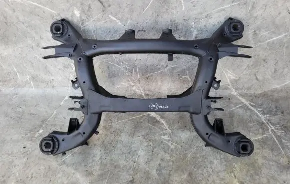 BMW X5 E70 Rear axle beam 
