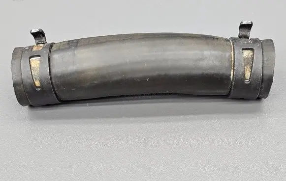 Jaguar XF X250 Engine coolant pipe/hose
