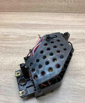 Saab 9-5 Fuse box set 4736930 4200572