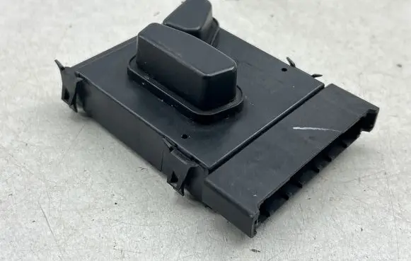 Chrysler Pacifica Seat control switch 10126363 68233980AA