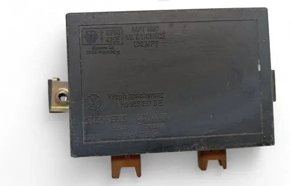 Volkswagen Golf III Other control units/modules 1H0953257B