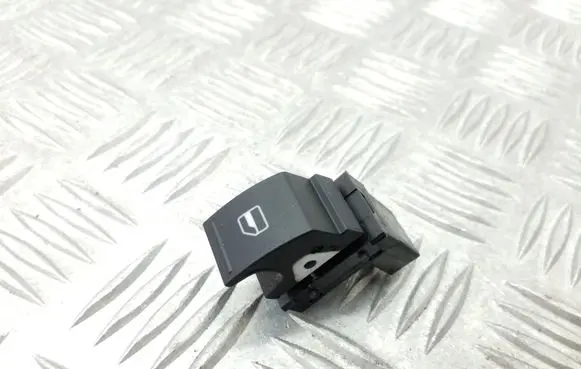 Volkswagen Jetta VI Electric window control switch 7L6959855B