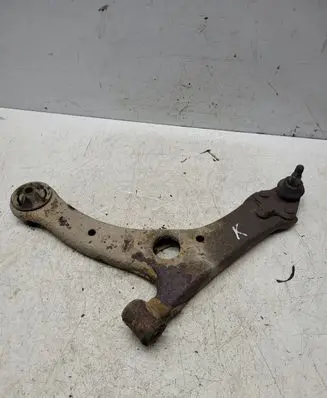 Toyota Avensis T250 Front lower control arm/wishbone