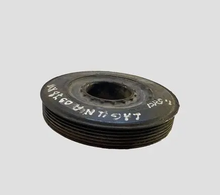 Renault Laguna III Crankshaft pulley 8200699517