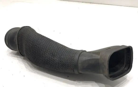 Air intake hose/pipe