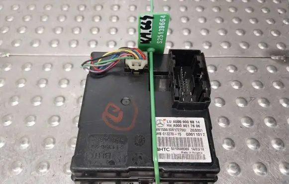 Mercedes-Benz E W213 Air conditioner control unit module A0009008814