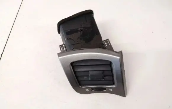 Toyota Avensis Verso Dashboard side air vent grill/cover trim 5566044080 55660-44080