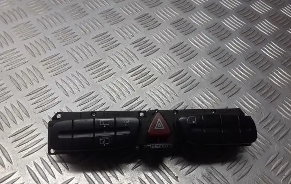 Mercedes-Benz C W203 Hazard warning light relay 2038210551