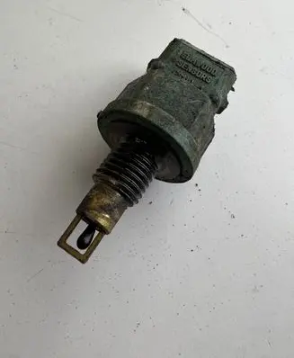 Land Rover Freelander Intake air temperature sensor SENSORSES1101