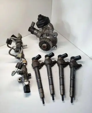 Volkswagen Golf VII Fuel injection system set 04L130277AK 04L130755D 04L089B