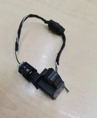 Mercedes-Benz C W205 Airbag deployment crash/impact sensor 2229051400 14338 141209