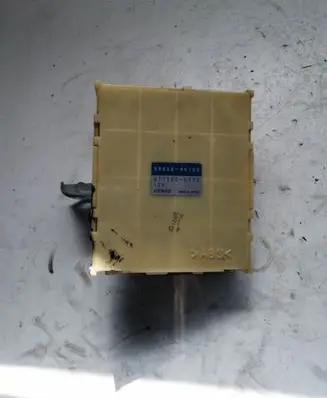 Toyota Avensis Verso Airbag control unit/module 8865044180 0771005490
