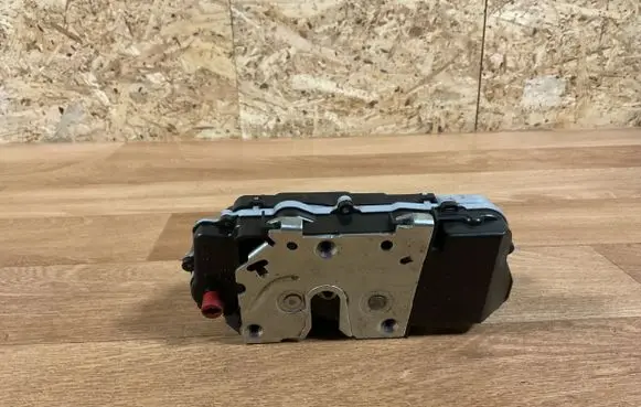 Citroen C5 Rear door lock 