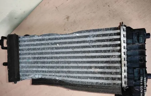 Ford Focus Intercooler radiator BV619L440