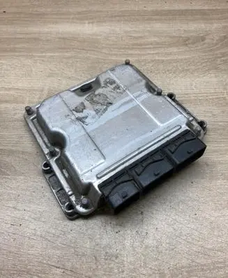 Renault Megane I Engine control unit/module ECU 8200039569 0281001934