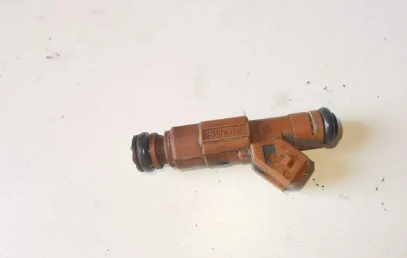 Volvo S80 Fuel injector 0280155831 9186340