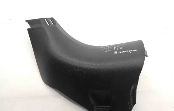 Toyota RAV 4 (XA40) (A) pillar trim 6211242061