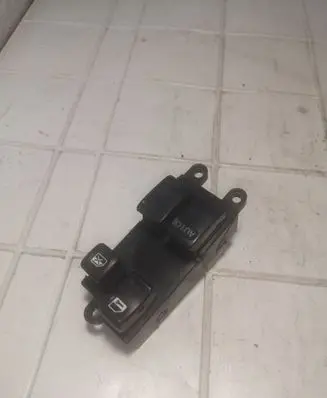 Nissan Almera Tino Electric window control switch