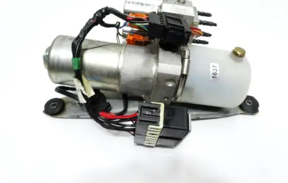 Audi A4 S4 B7 8E 8H Convertible roof hydraulic pump 8H0871611B DAI1107555 BZ0A07260444