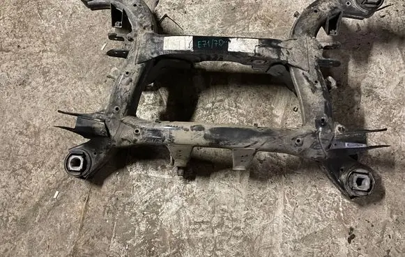 BMW X6 E71 Rear subframe 6863815