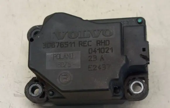 Volvo XC70 Air flap motor/actuator 30676511 16075