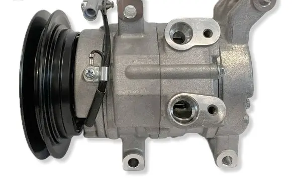 Toyota Hilux VIII Air conditioning (A/C) compressor (pump) 883100K130 DCP50093