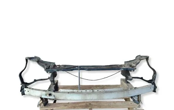 Mercedes-Benz E W212 Radiator support slam panel bracket A2046205534