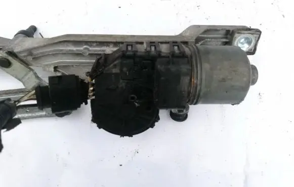 Ford Focus Wiper motor 4m5117508b b32h67340