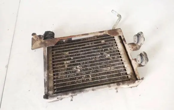 Engine oil radiator