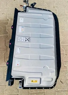 Mercedes-Benz E AMG W213 Hybrid / electric car battery A2053404500