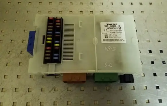 Volvo S80 Comfort/convenience module 30765876AC 7G9T14C256HA