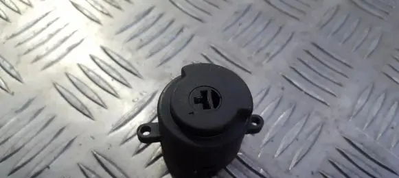 Nissan Primera Ignition lock contact 