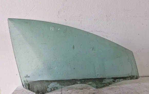 Citroen C5 Front door window glass four-door 43R000929 DOT39AS2M34