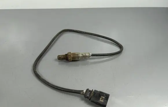 Volkswagen Tiguan Lambda probe sensor 04E906262AG