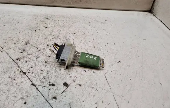 Peugeot 207 Heater blower motor/fan resistor 12380