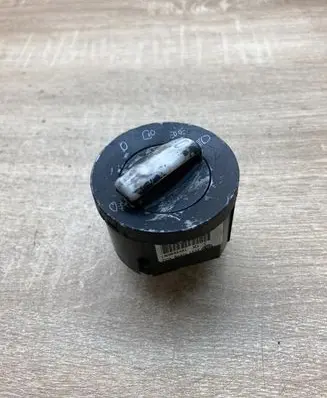 Light switch