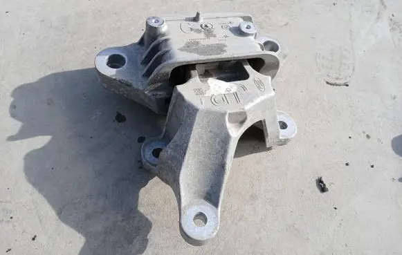 Ford Focus Gearbox mount JX61-7M121-PA