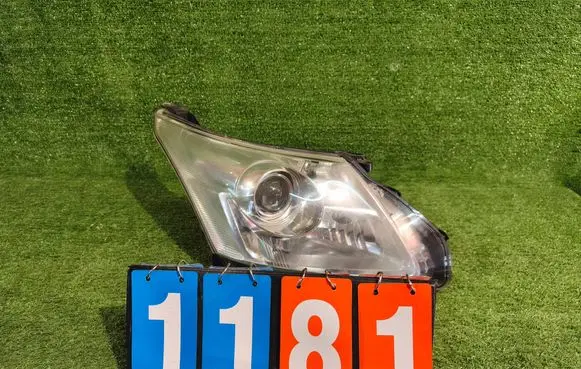 Toyota Avensis T270 Headlight/headlamp H279HRAE 12678 051010