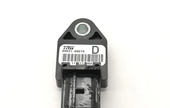 Toyota Corolla E120 E130 Airbag deployment crash/impact sensor 898310W010