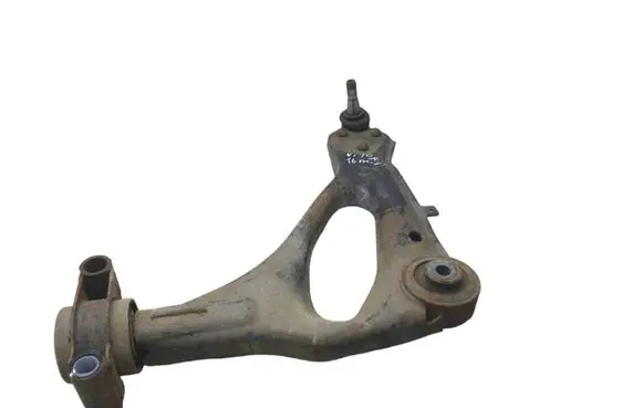 Mercedes-Benz Vito Viano W447 Front lower control arm/wishbone A4473303400