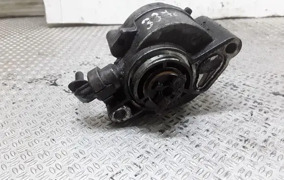 Volvo V50 Vacuum pump