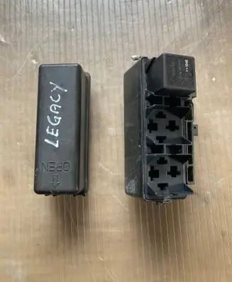 Subaru Legacy Fuse box set RB203300B