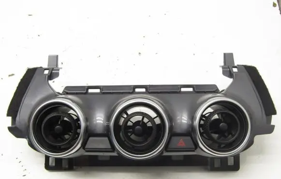 Nissan Juke II F16 Dash center air vent grill 682606PA0A
