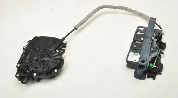 BMW i4 Tailgate lock latch 7430626