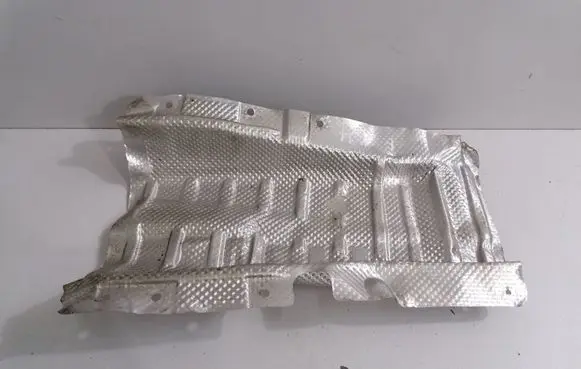 BMW 4 F32 F33 Heat shield in engine bay 8065123