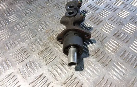 Renault Laguna I Master brake cylinder 311843