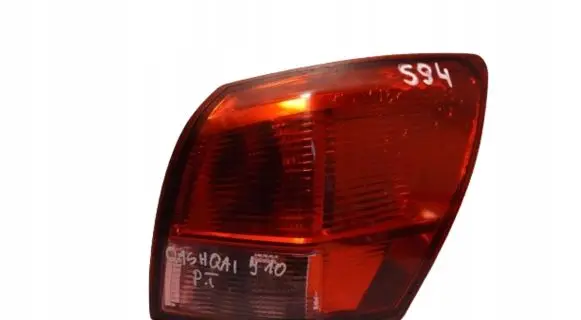 Nissan Qashqai Rear/tail lights